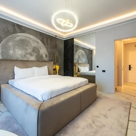 Sophisticated - Old Town & Calea Victoriei Апартаменты