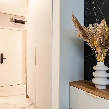 Sophisticated - Old Town & Calea Victoriei Daire